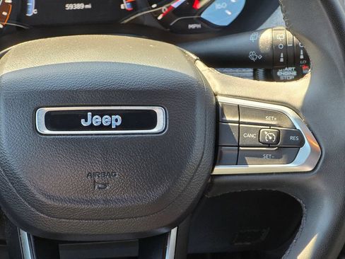 Used 2024 Jeep Compass Latitude AWD/4WD image 15
