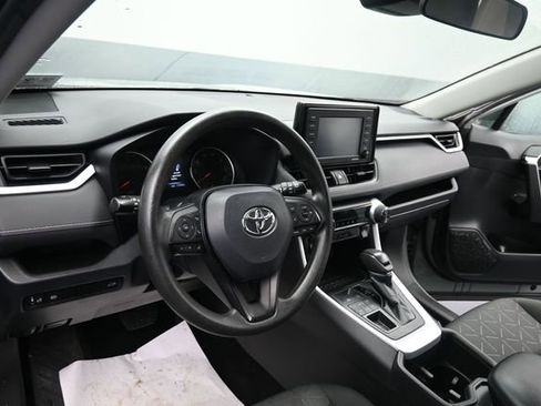 Used 2022 Toyota RAV4 XLE w/ Convenience Package AWD/4WD image 15
