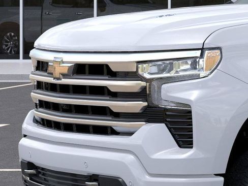 New 2026 Chevrolet Silverado 1500 High Country AWD/4WD image 13