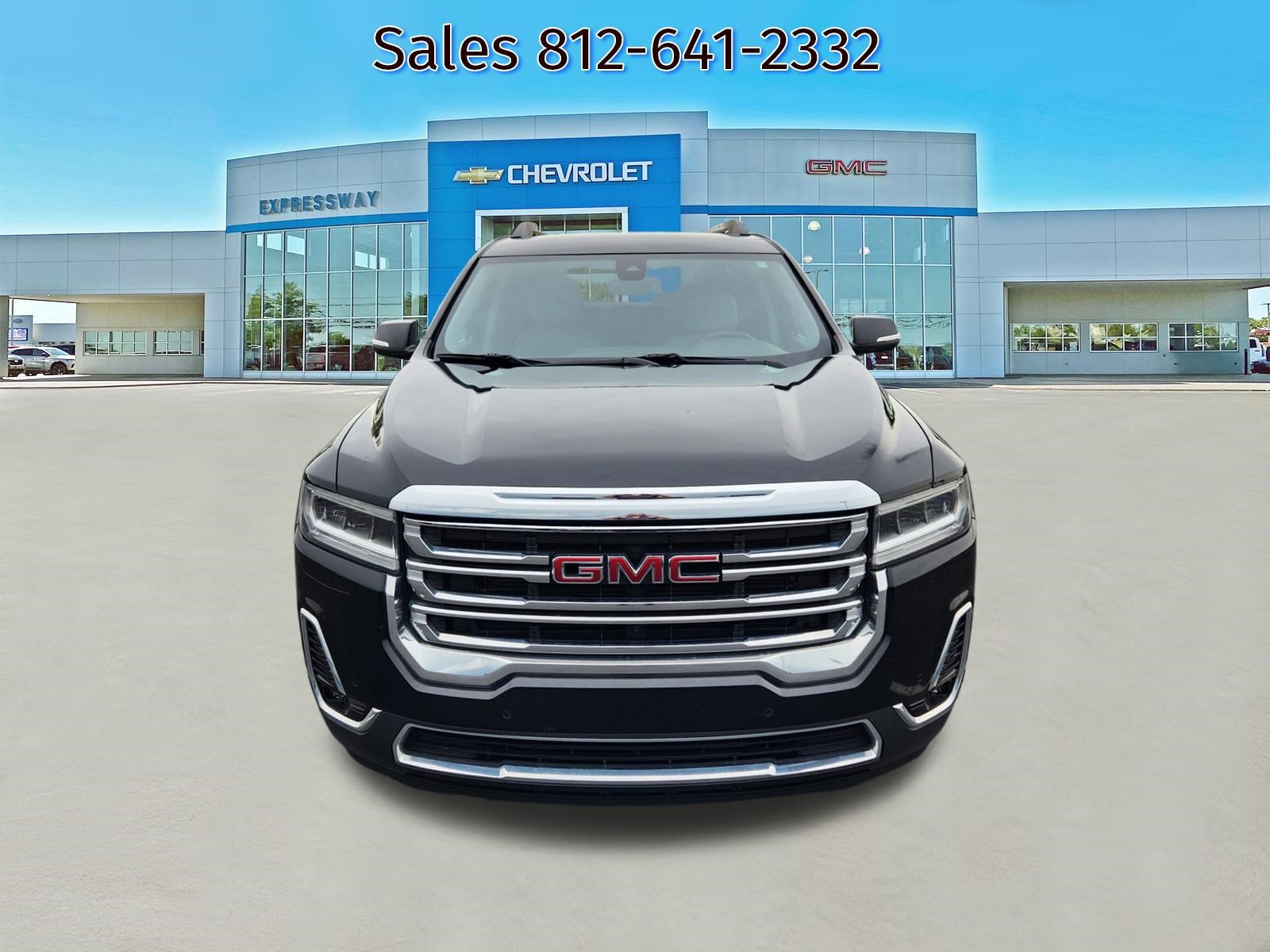 Used 2023 GMC Acadia SLT FWD image 2
