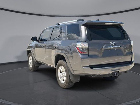 Used 2021 Toyota 4Runner SR5 RWD image 10