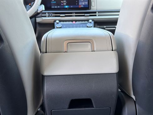 Used 2025 Hyundai Santa Fe SEL image 24