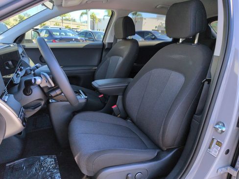 Used 2025 Hyundai Ioniq 5 SE RWD image 16