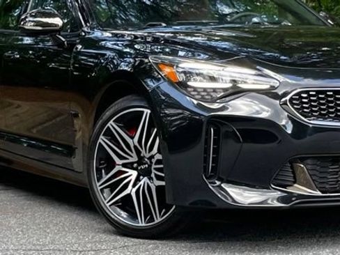 Used 2022 Kia Stinger GT1 w/ Red Interior Color Package AWD/4WD image 10