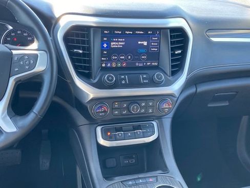Certified 2023 GMC Acadia SLT AWD/4WD image 8