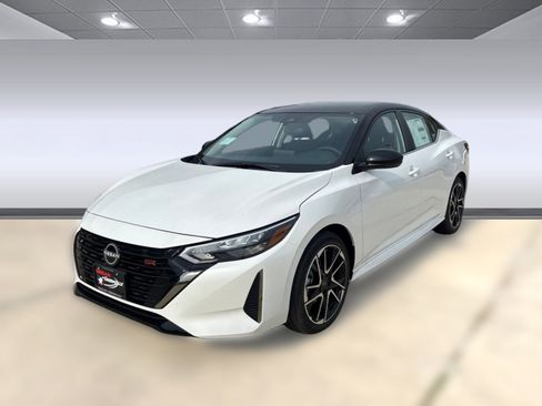 New 2025 Nissan Sentra SR image 1