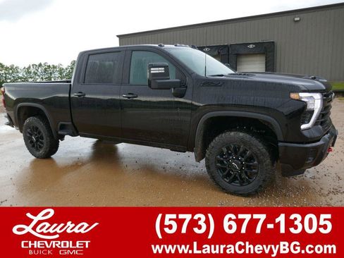 New 2026 Chevrolet Silverado 2500 LTZ w/ LTZ Plus Package AWD/4WD image 1
