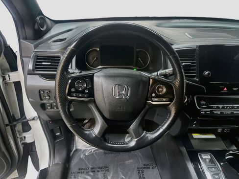 Used 2022 Honda Passport Elite image 11