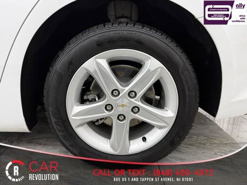 Used 2024 Chevrolet Malibu LT image 12