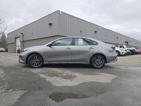 Used 2023 Kia Forte GT-Line image 12