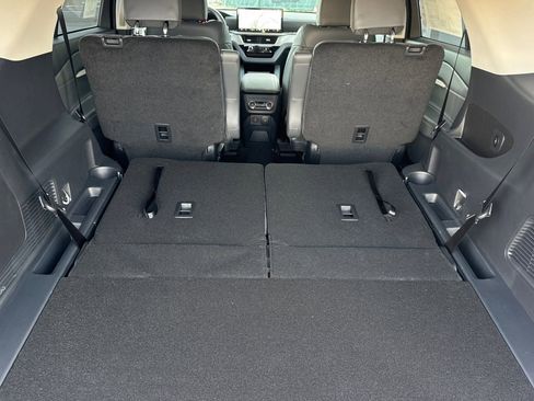 New 2026 Ford Explorer Active w/ Active Comfort Package RWD image 15
