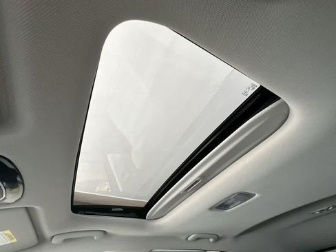 Used 2024 Hyundai Tucson SEL w/ Convenience Package FWD image 17