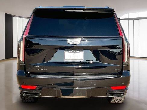 Used 2022 Cadillac Escalade Sport w/ Touring Package AWD/4WD image 4