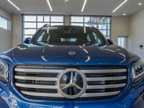 Certified 2025 Mercedes-Benz GLB 250 4MATIC image 23