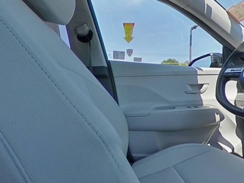 Certified 2024 Hyundai Kona SEL AWD/4WD image 33