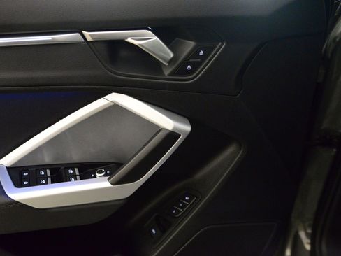 Certified 2025 Audi Q3 2.0T Premium Plus w/ Premium Plus Package image 26