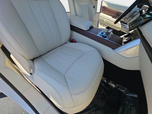 Certified 2023 Land Rover Range Rover SE AWD/4WD image 10