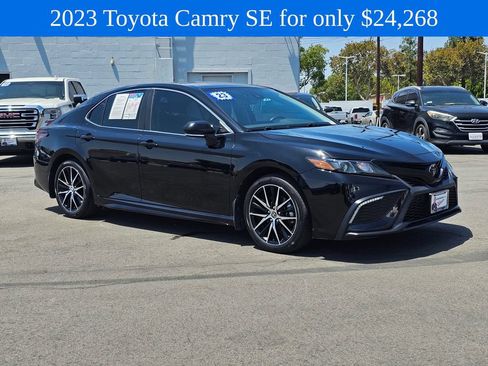 Used 2023 Toyota Camry SE w/ Convenience Package FWD image 2