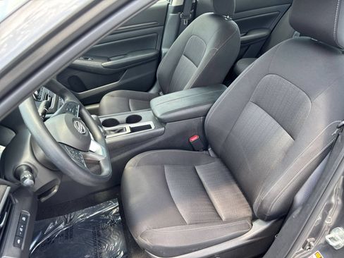 Used 2026 Nissan Altima 2.5 SV FWD image 35