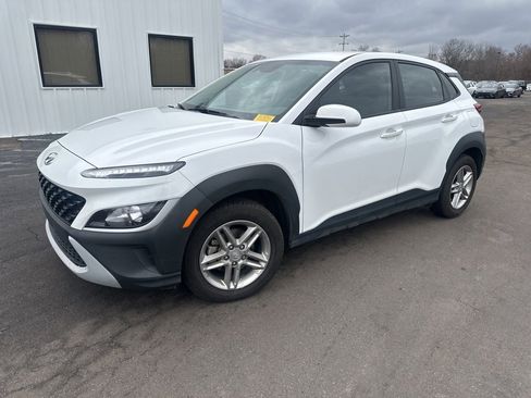 Used 2022 Hyundai Kona SE image 10