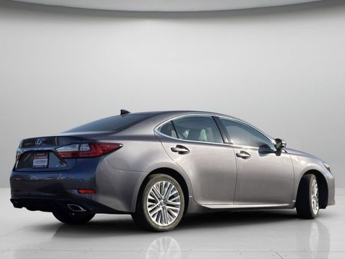 Used 2017 Lexus ES 350 w/ Luxury Package FWD image 22