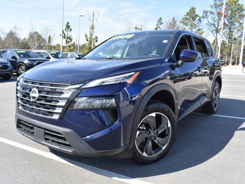 Used 2025 Nissan Rogue SV image 5