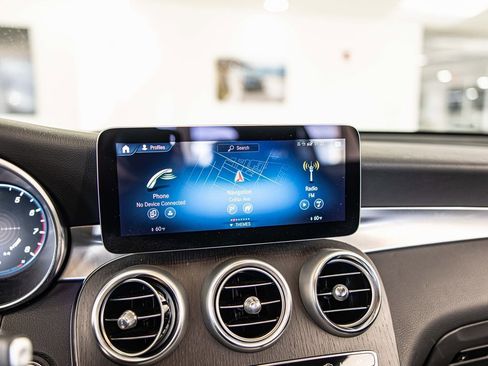 Used 2022 Mercedes-Benz GLC 300 GLC 300 image 27