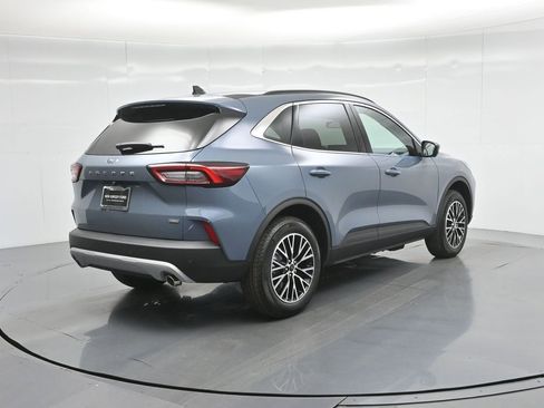 New 2025 Ford Escape SE w/ PHEV Premium Package image 26