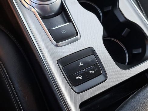 Certified 2022 Ford Edge ST w/ Equipment Group 401A image 30