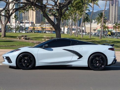 Used 2023 Chevrolet Corvette Stingray Coupe w/ 1LT image 2