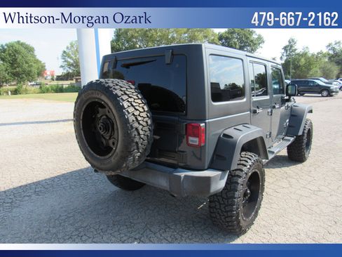 Used 2017 Jeep Wrangler Unlimited Sport w/ Quick Order Package 24S AWD/4WD image 13