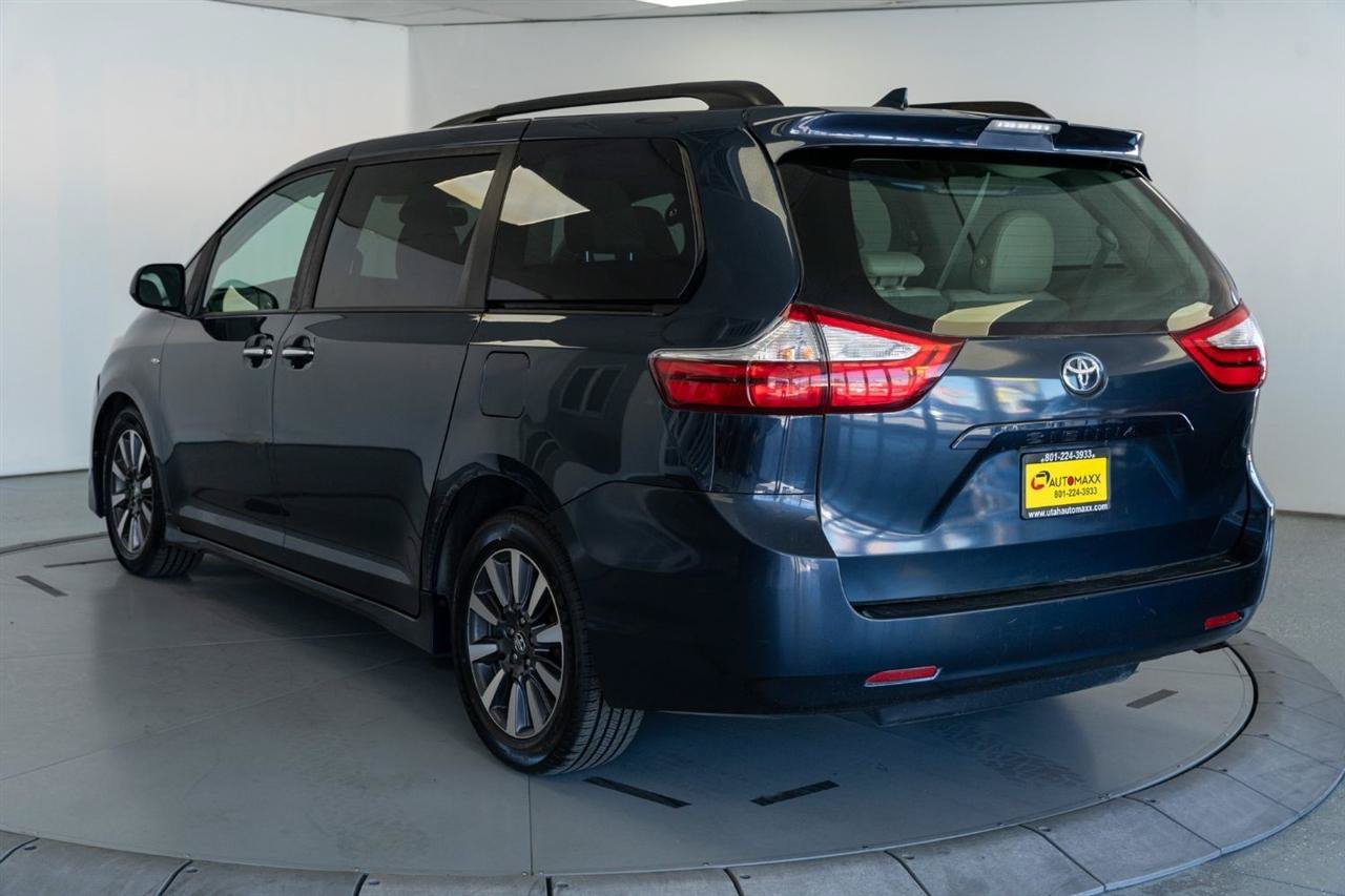 Used 2019 Toyota Sienna XLE AWD/4WD image 5
