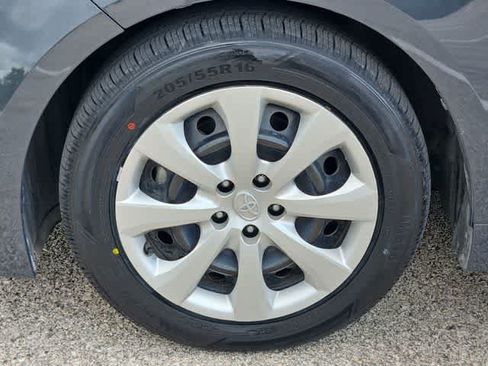 Certified 2024 Toyota Corolla LE FWD image 13