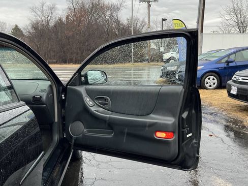 Used 1997 Pontiac Grand Prix GT w/ Opt Pkg image 23