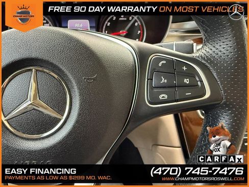 Used 2018 Mercedes-Benz GLC 300 w/ Premium Package image 26
