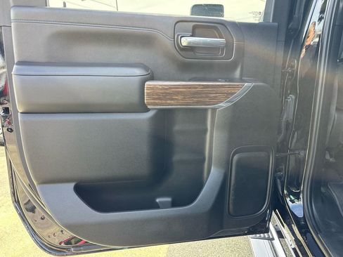 Used 2022 Chevrolet Silverado 2500 High Country image 26