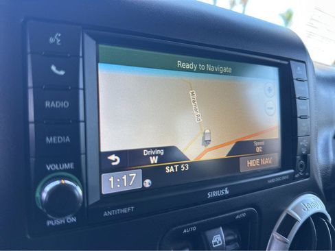 Used 2016 Jeep Wrangler Rubicon AWD/4WD image 5