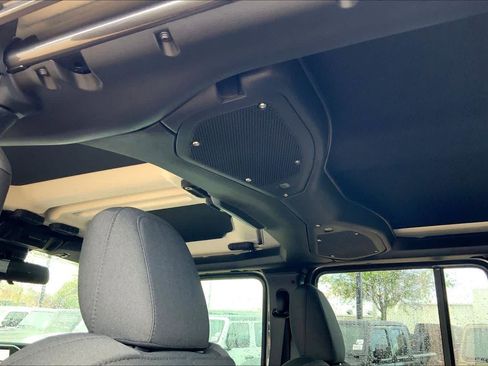 New 2026 Jeep Gladiator Sport image 20