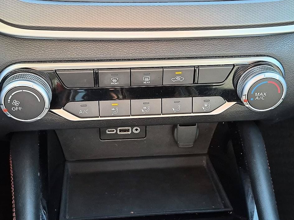 Used 2025 Nissan Altima 2.5 SR FWD image 23