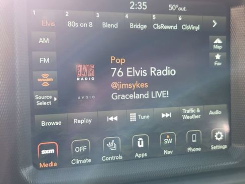 Used 2022 Jeep Wrangler Unlimited Sahara w/ Cold Weather Group image 16