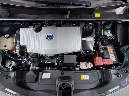 Certified 2016 Toyota Prius Two image 27