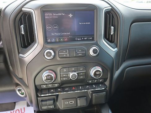 Used 2022 GMC Sierra 1500 Denali w/ Denali Premium Package image 15