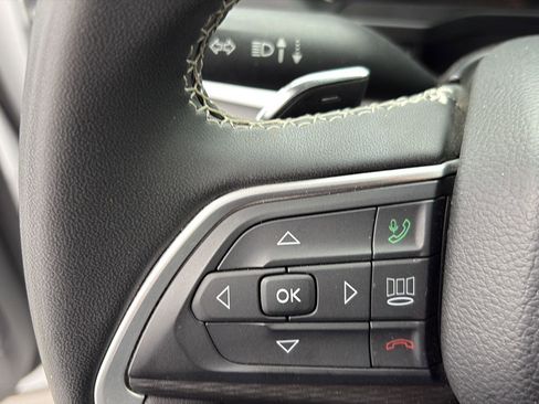 Used 2023 Jeep Grand Cherokee L Laredo image 18