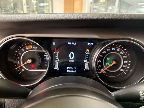 Used 2020 Jeep Wrangler Sport image 32