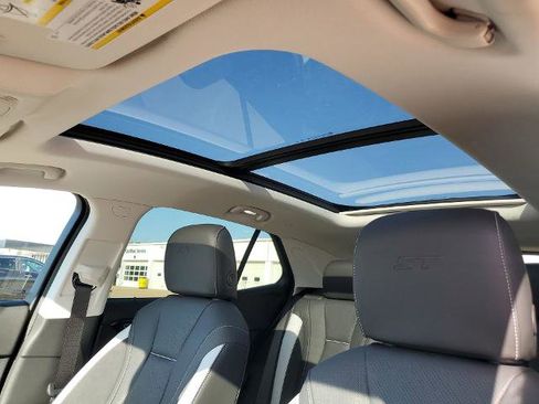 New 2025 Buick Envision Sport Touring image 27