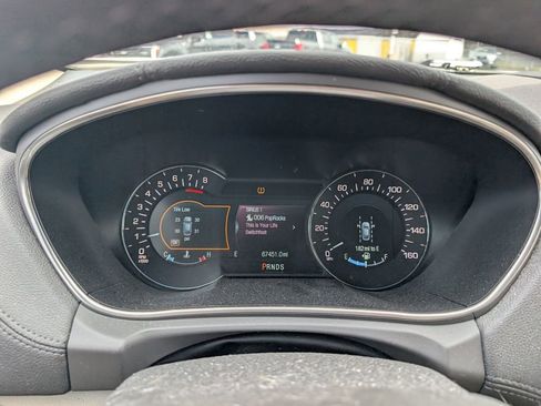 Used 2018 Lincoln MKX Reserve w/ Driver Assistance Package image 14