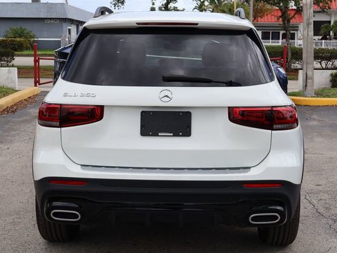 Used 2023 Mercedes-Benz GLB 250 image 11