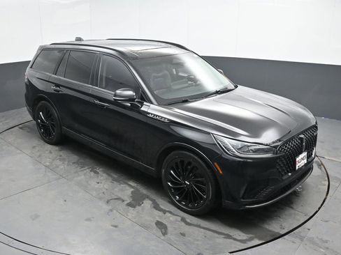 Used 2025 Lincoln Aviator Reserve w/ Equipment Group 201A image 40