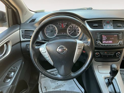 Used 2015 Nissan Sentra SV FWD image 12
