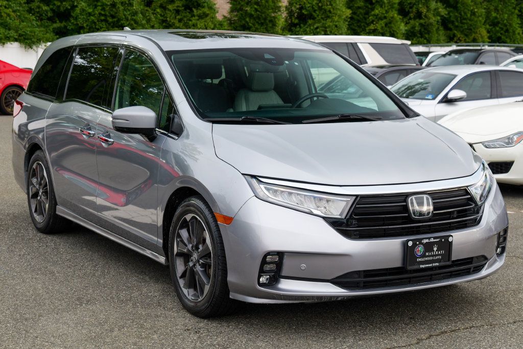 Used 2024 Honda Odyssey Elite image 9